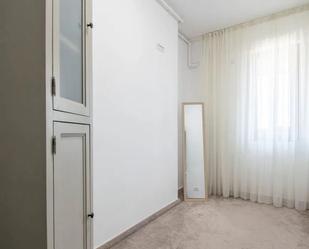 Dormitori de Apartament de lloguer en  Cádiz Capital amb Aire condicionat i Balcó
