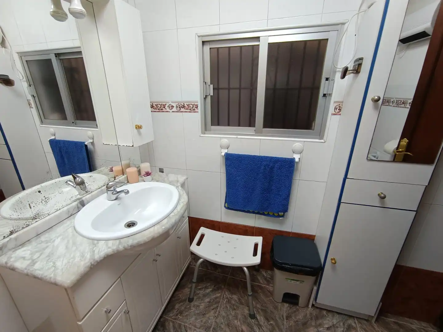 Baño de Casa adosada en venta en Molina de Segura con Aire acondicionado, Terraza y Amueblado