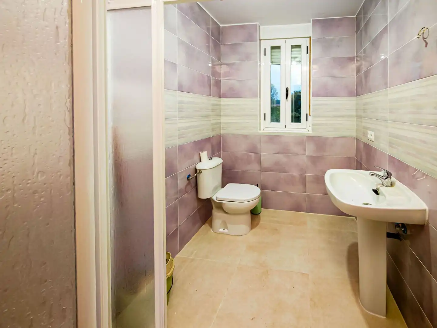 Baño de Casa o chalet en venta en Quintana del Castillo con Calefacción, Jardín privado y Trastero