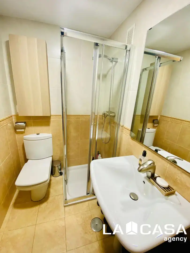 Wohnung zur Miete in Calle BOTICA, Arenal - La Pólvora