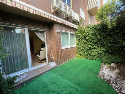 Jardí de Dúplex en venda en Alcorcón amb Aire condicionat i Piscina