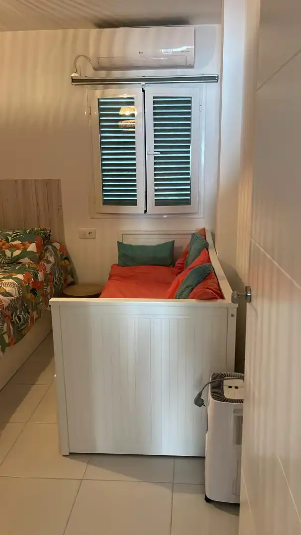 Habitación de Apartamento en venta en El Portil con Terraza, Amueblado y Piscina comunitaria