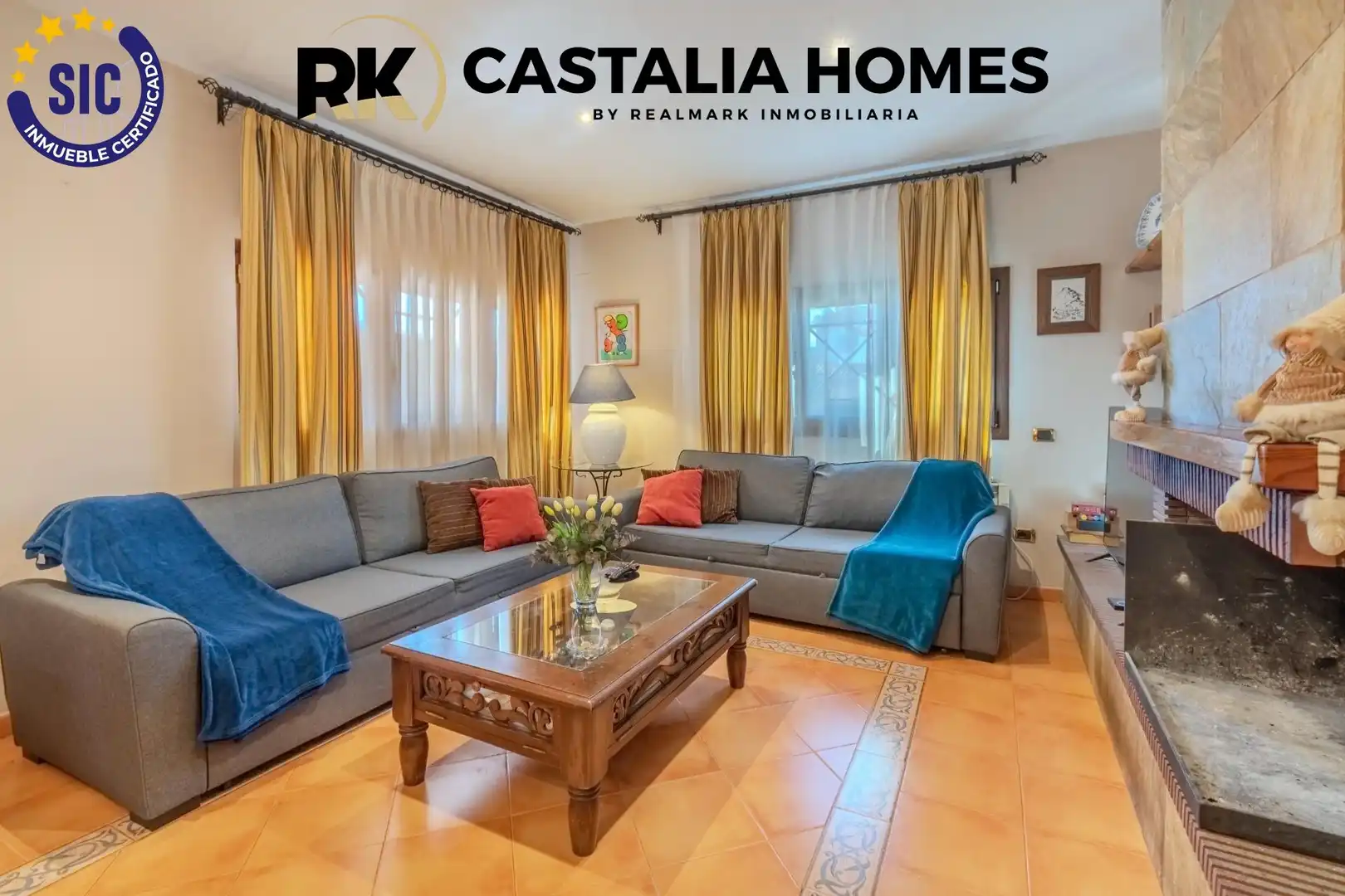 Sala d'estar de Casa o xalet en venda en Borriol amb Calefacció, Jardí privat i Piscina