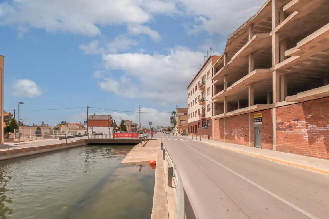 Vista exterior de Edifici en venda en Sant Jaume d'Enveja