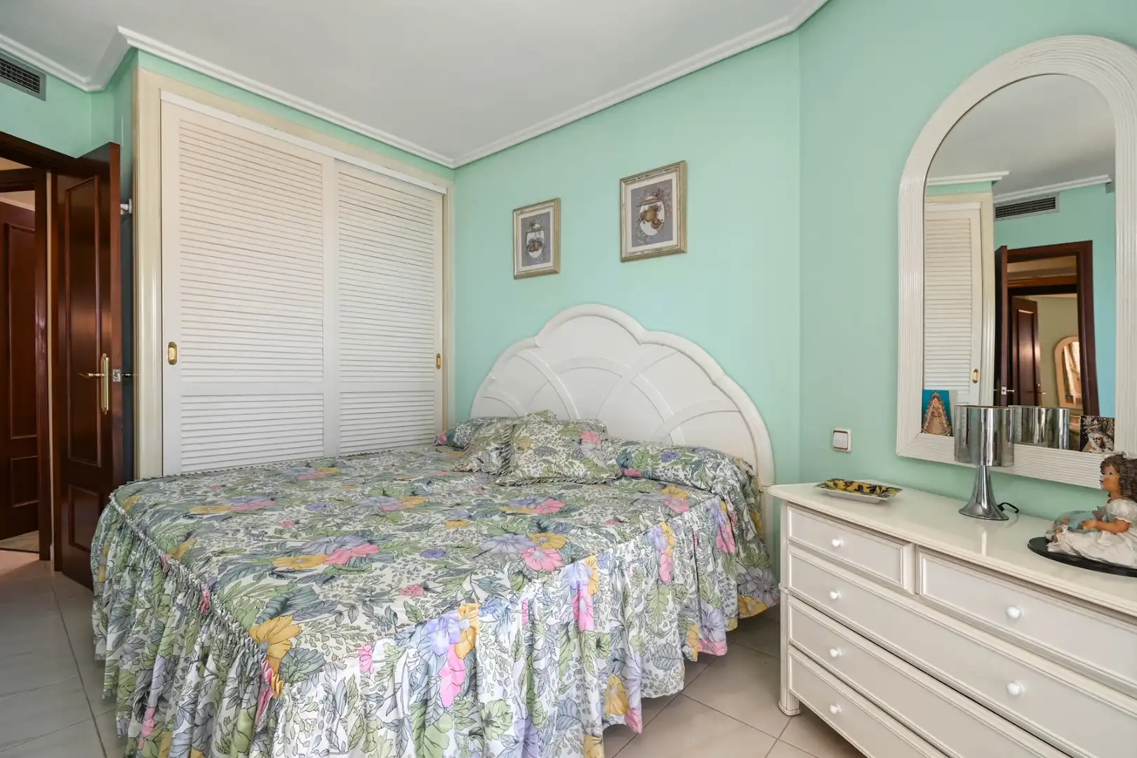 Bedroom of Apartments for sale in Benidorm