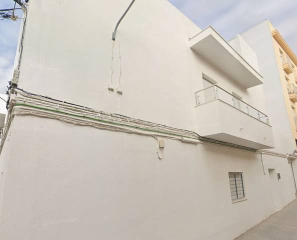 Casa-chalet en Venta en C/ Antonio Pizano en La Banda - Campo de Fútbol