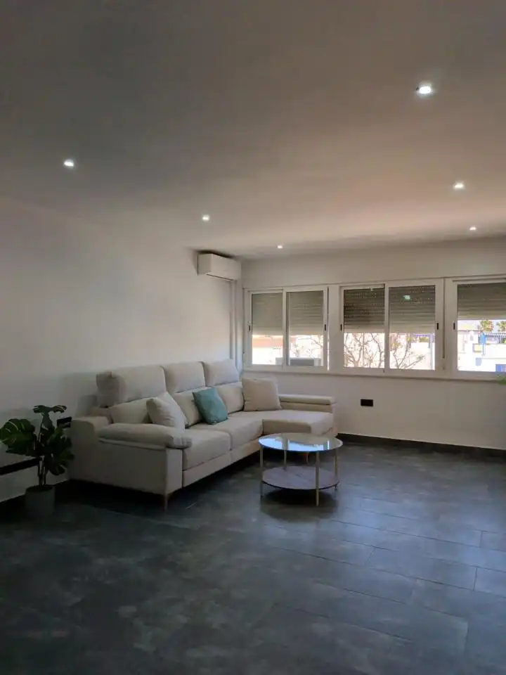 Sala de estar de Piso de alquiler en Sanlúcar de Barrameda con Aire acondicionado y Amueblado