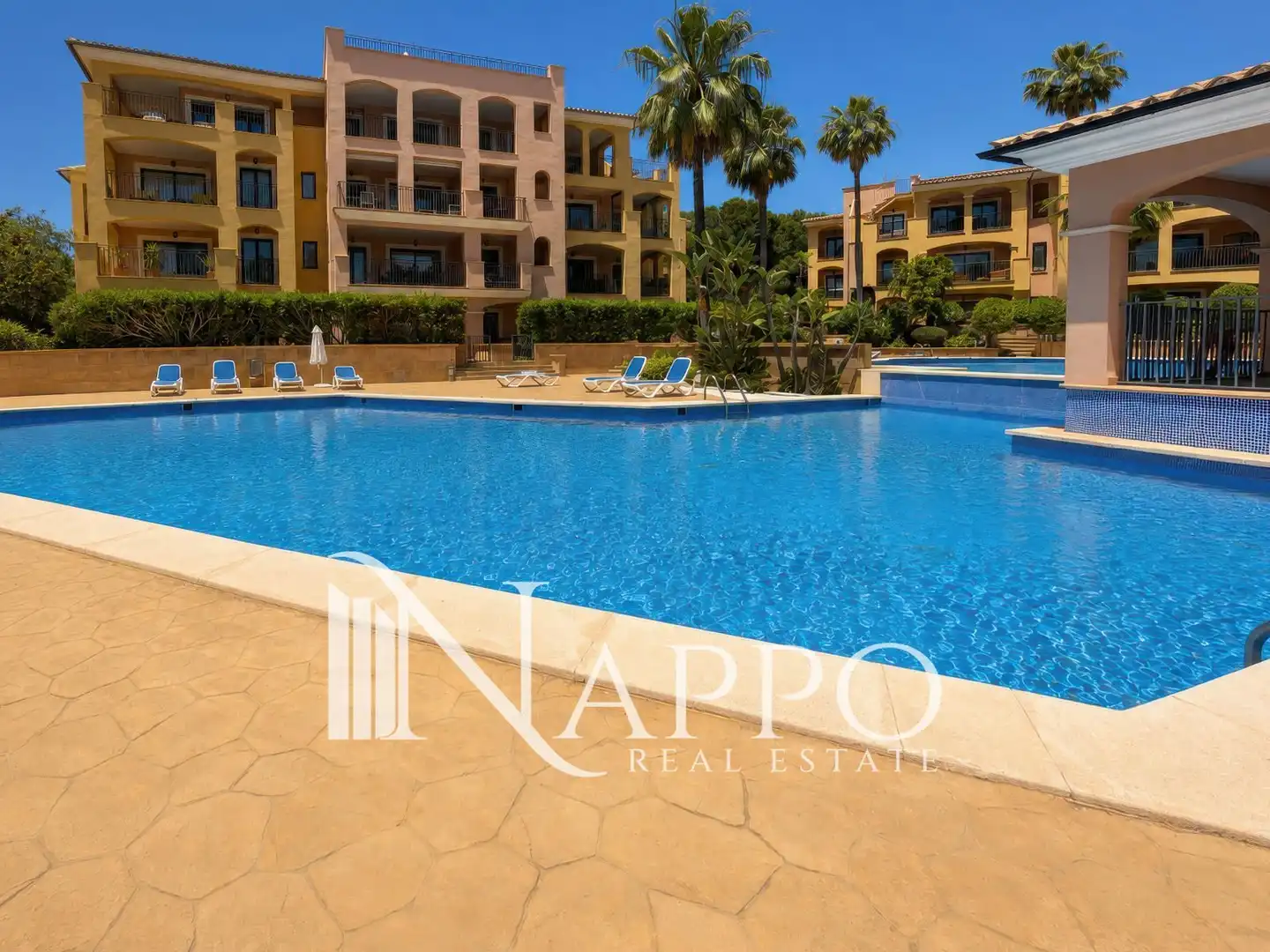 Piscina de Piso en venta en Calvià con Aire acondicionado, Calefacción y Terraza
