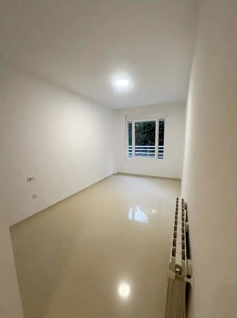Bedroom of Flat for rent in Campolivar