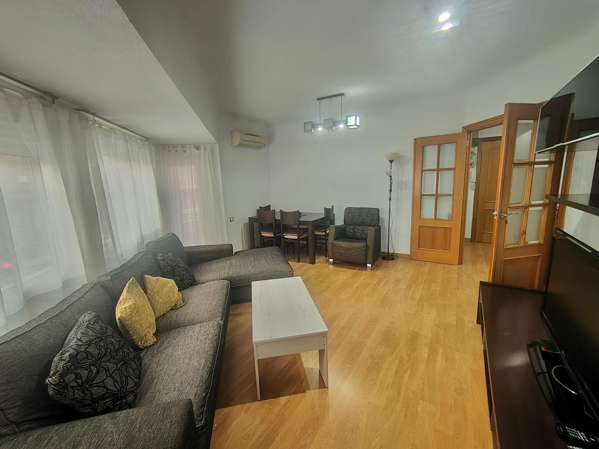 Sala d'estar de Pis de lloguer en Alicante / Alacant amb Aire condicionat i Calefacció