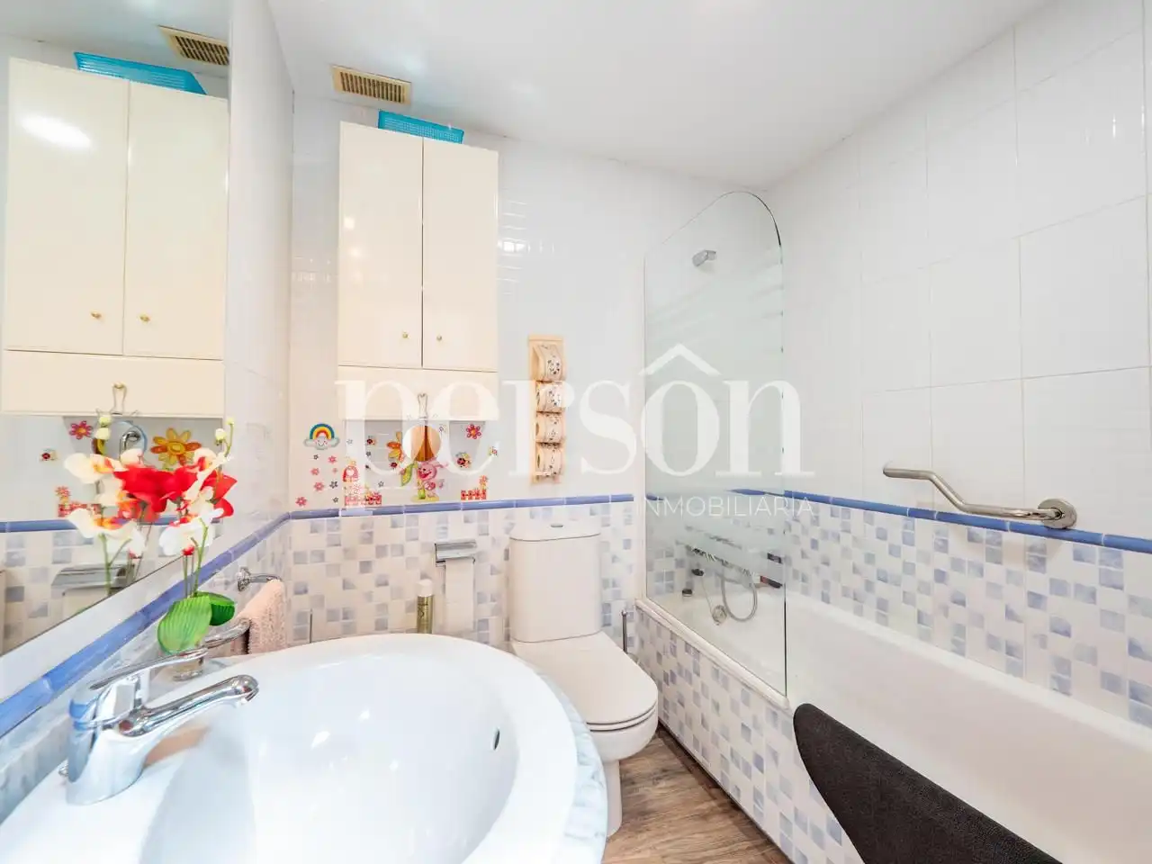 Baño de Casa adosada en venta en Godella con Calefacción, Jardín privado y Terraza