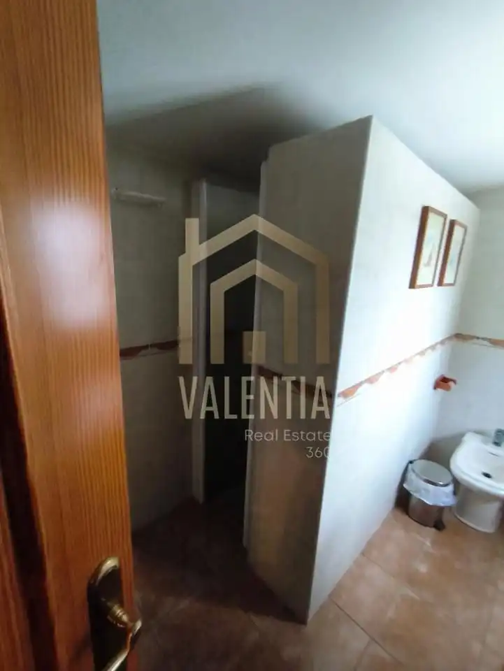 Houses for sale in Buñol  with Air Conditioner, Furnished and Alarm