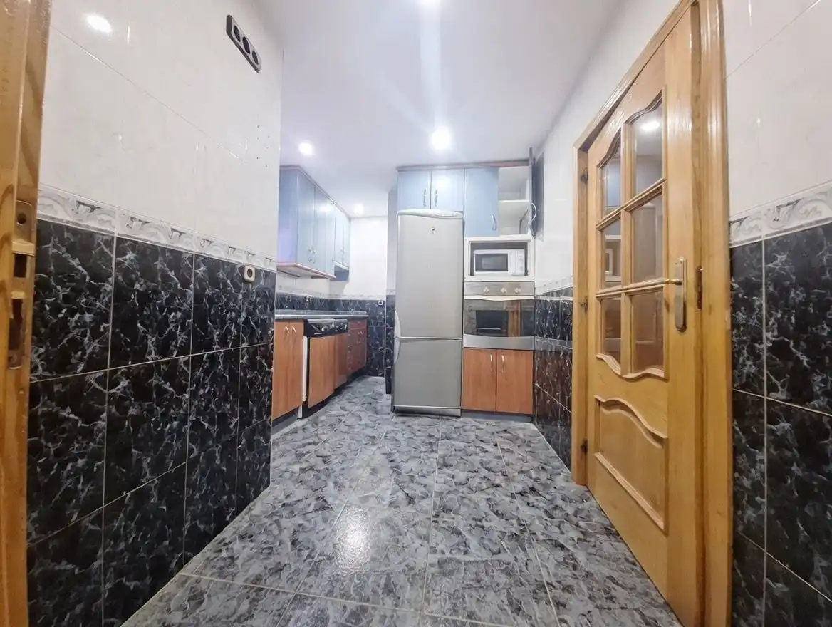 Cuina de Pis en venda en Móstoles amb Aire condicionat, Parquet i Forn