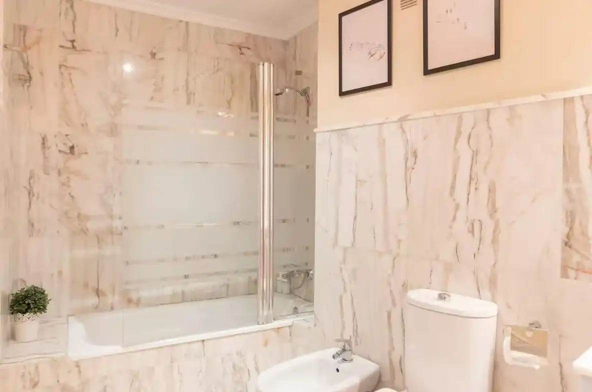 Baño de Piso de alquiler en Centre