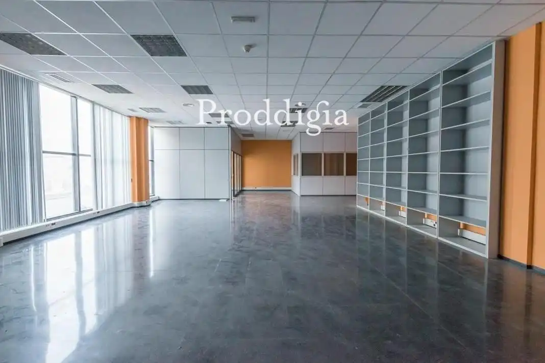 Oficina de alquiler en L'Hospitalet de Llobregat con Aire acondicionado y Calefacción