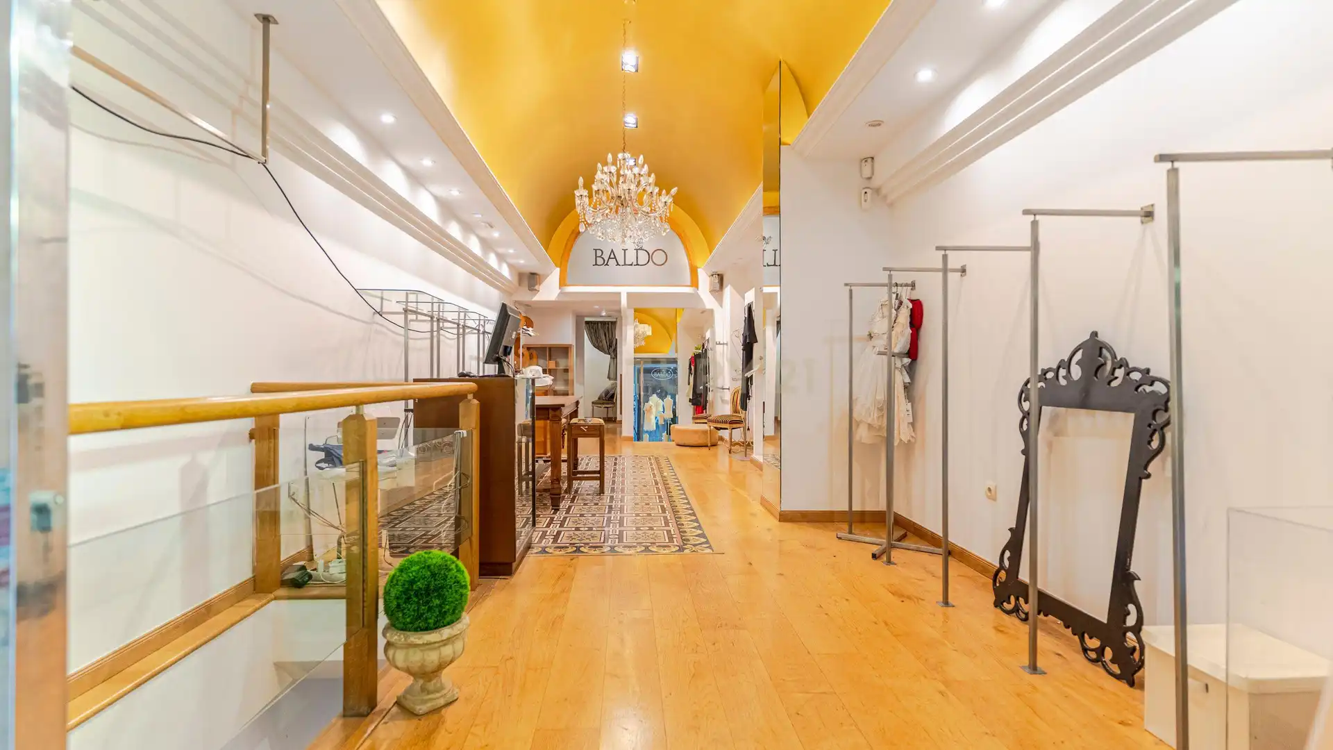 Local en venta en  Granada Capital con Aire acondicionado