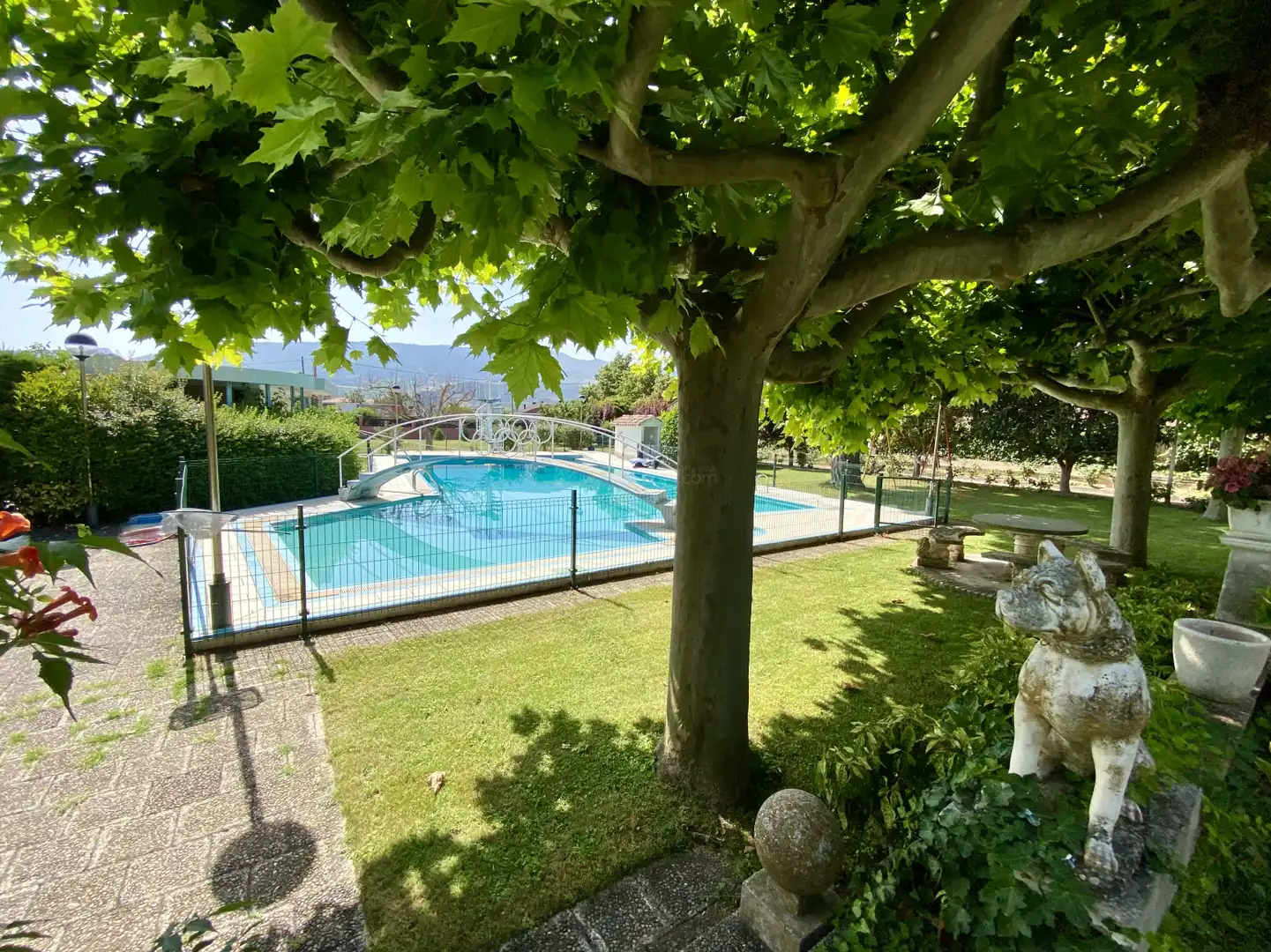 Piscina de Casa o xalet en venda en Nalda amb Calefacció, Jardí privat i Terrassa