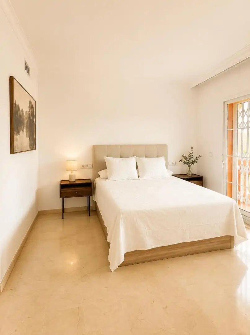 Dormitori de Apartament de lloguer en Nueva Andalucía