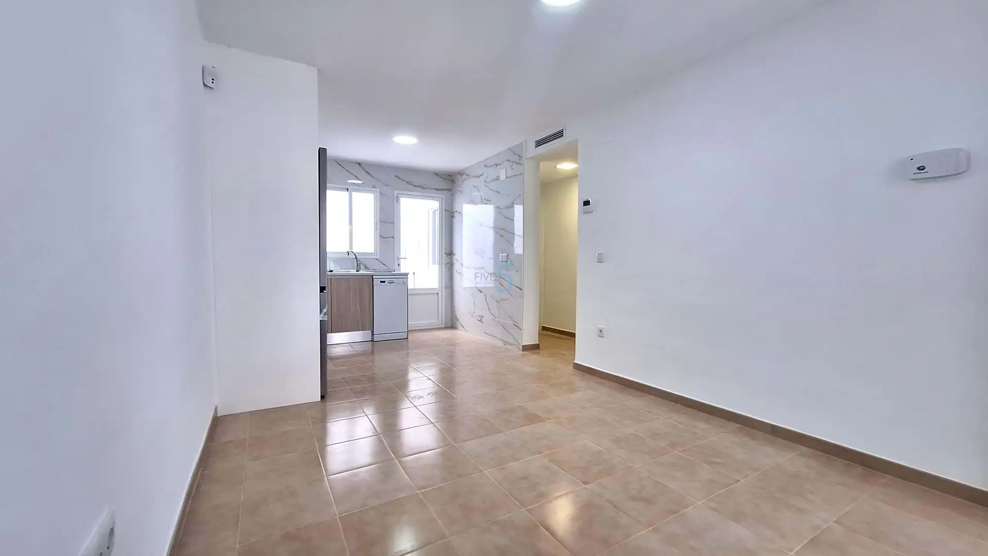 Bungalow with terrace for sale in Zona Carrefour - Urbanizaciones, imagen 20