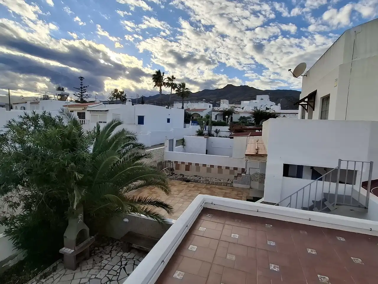Vista exterior de Casa o xalet en venda en Mojácar amb Terrassa