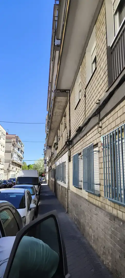 Vista exterior de Pis en venda en  Madrid Capital amb Balcó
