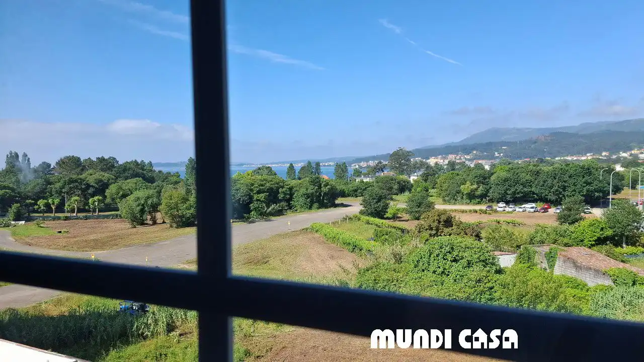 Pis en venda en Boiro amb Traster i Balcó