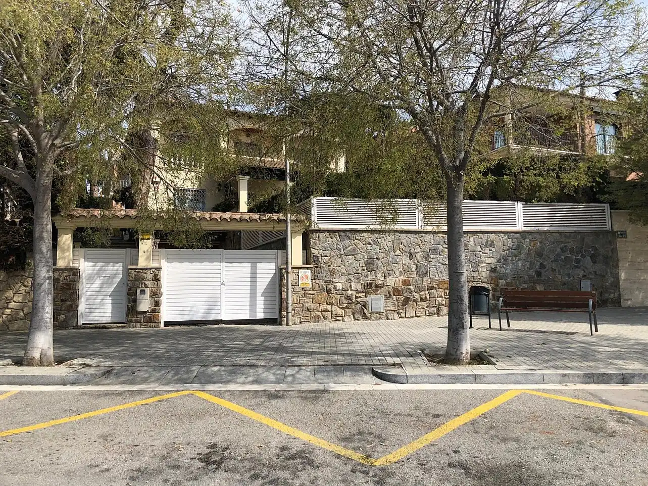 Aparcament de Casa o xalet de lloguer en Premià de Dalt amb Aire condicionat, Calefacció i Jardí privat