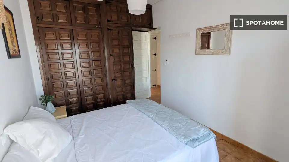 Bedroom of Apartments for share in Dénia  with Air Conditioner, Terrace and Furnished