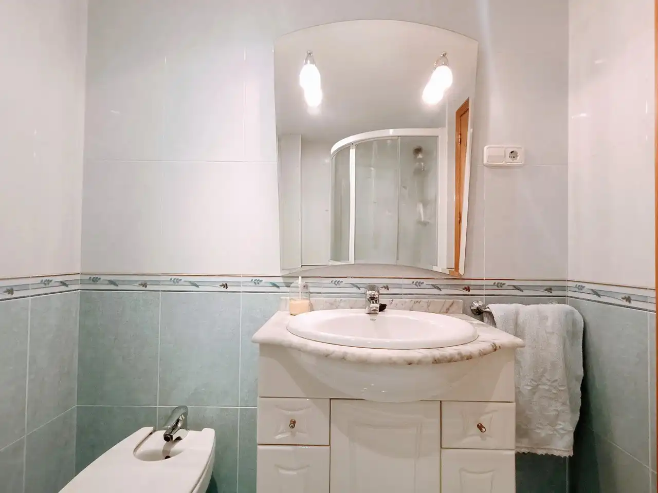 Bany de Pis de lloguer en Madrid amb Aire condicionat, Calefacció i Terrassa