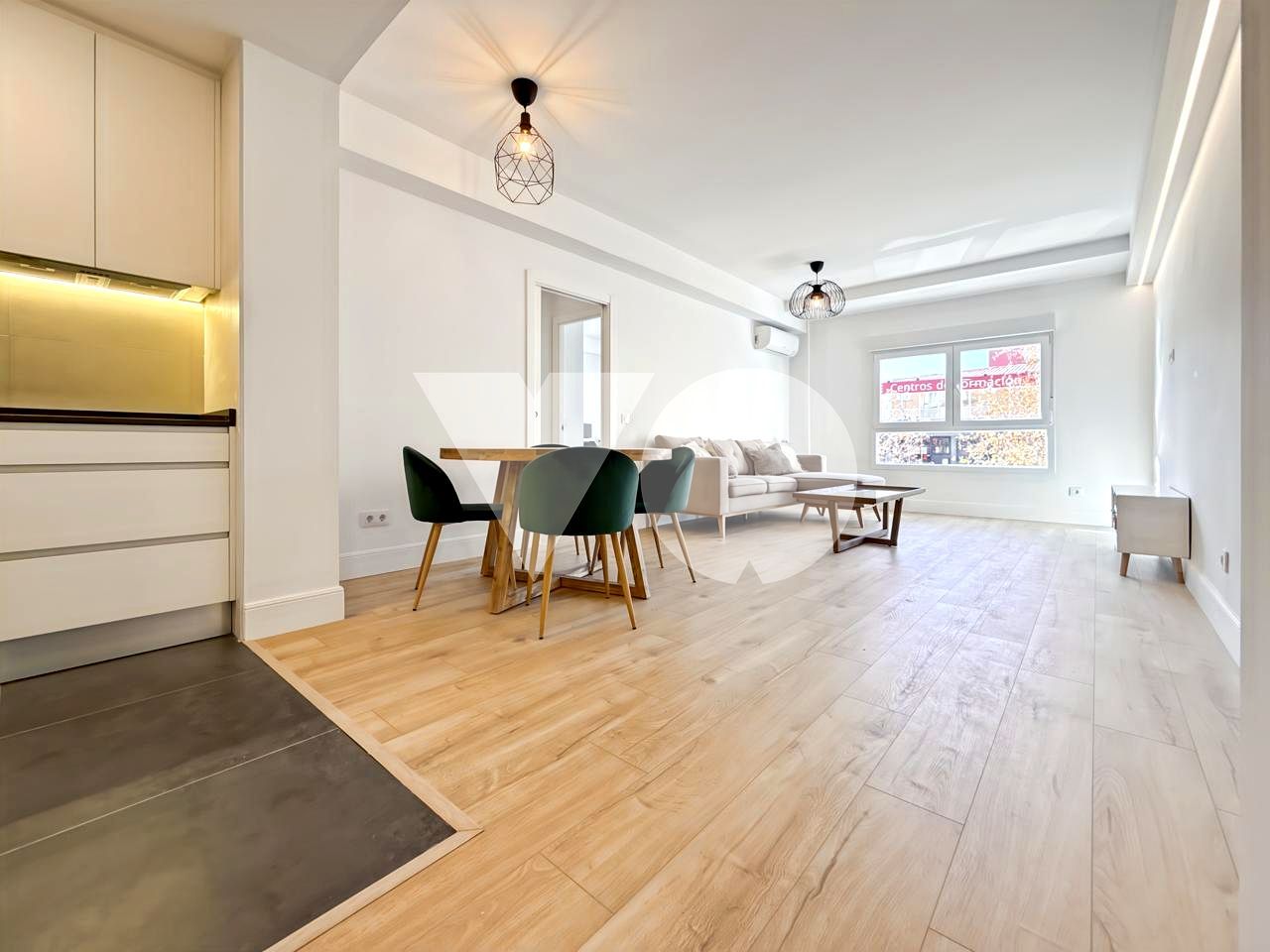 Living room of Flat for sale in  Madrid Capital  with Air Conditioner, Heating and Terrace