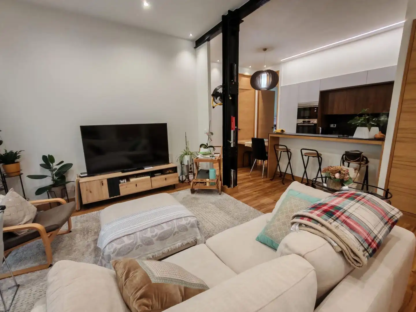 Living room of Flat for sale in Vigo   with Heating