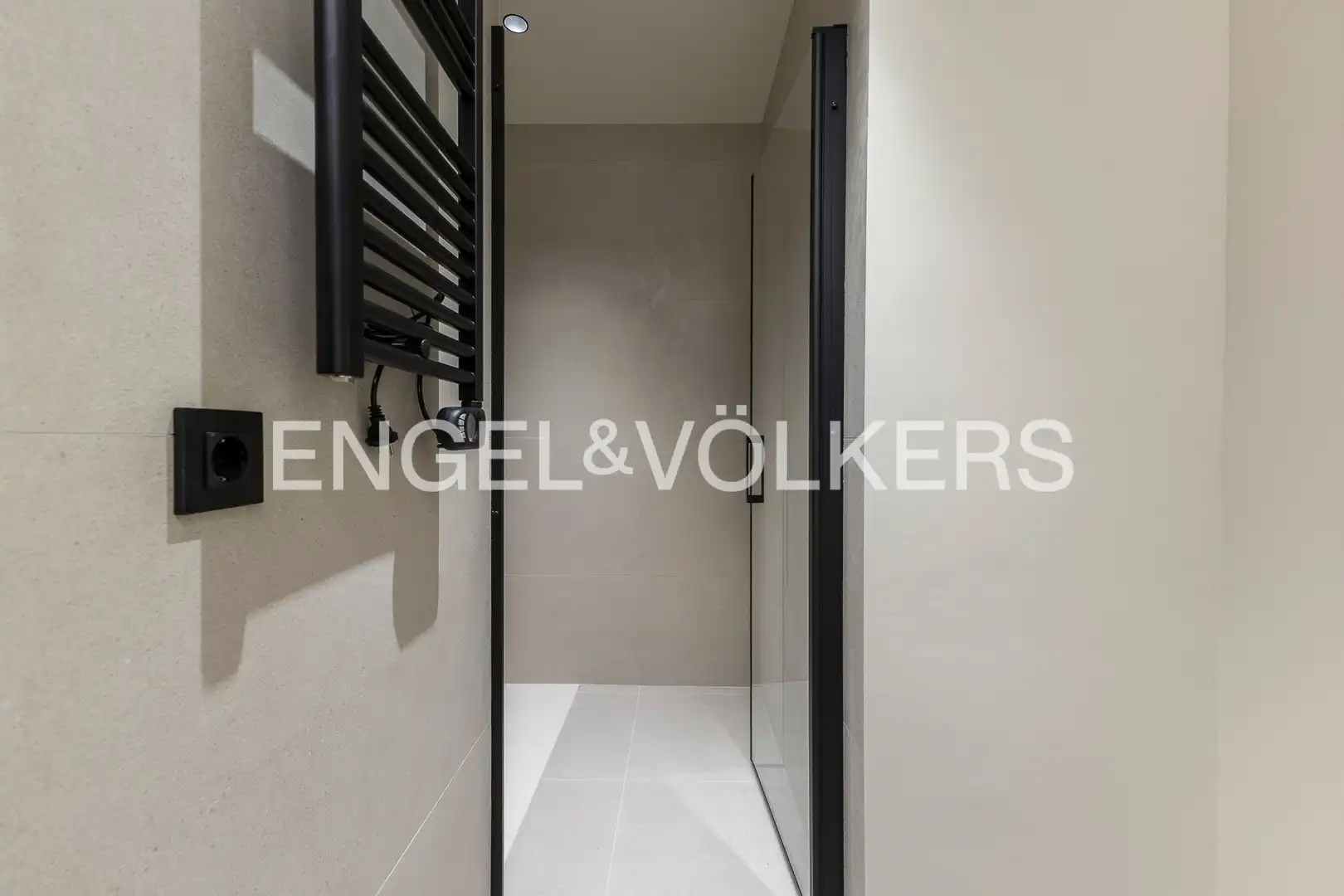 Flat for sale in Barcelona  with Air Conditioner, Heating and Parquet flooring