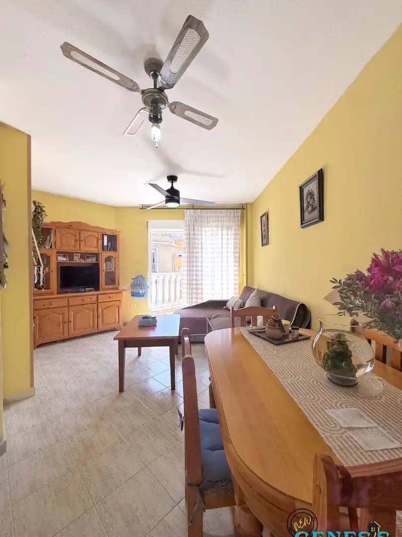 Sala d'estar de Apartament en venda en Torrevieja amb Terrassa, Moblat i Forn