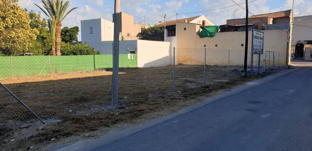 Terreno residencial en Venta en  CARRIL CHISPEAO, 1 en Puebla de Soto