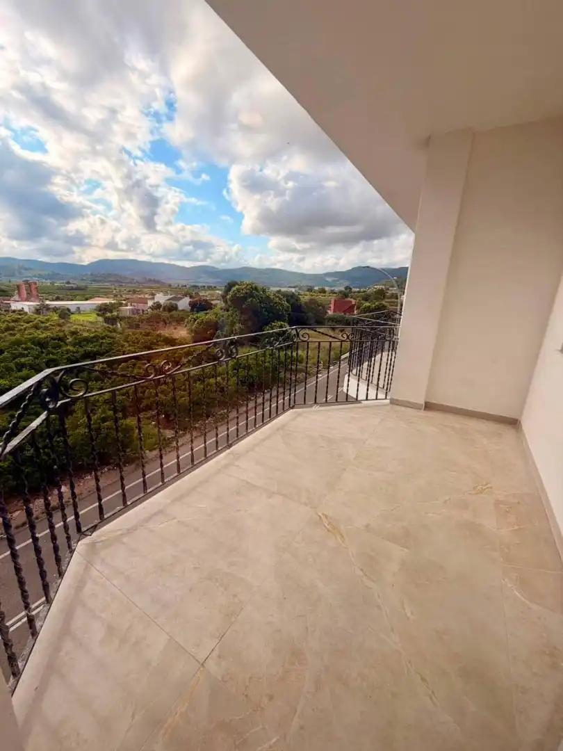 Terrasse von Wohnung zum Verkauf in Ador mit Klimaanlage, Ofen und Waschmaschine