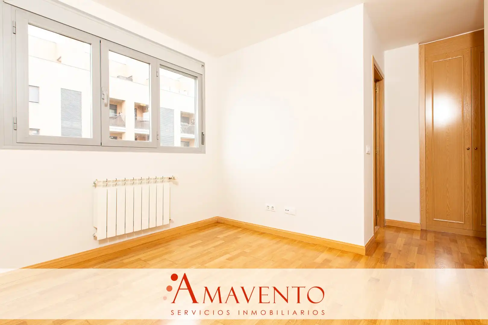 Bedroom of Flat for rent in Paracuellos de Jarama  with Air Conditioner, Heating and Private garden