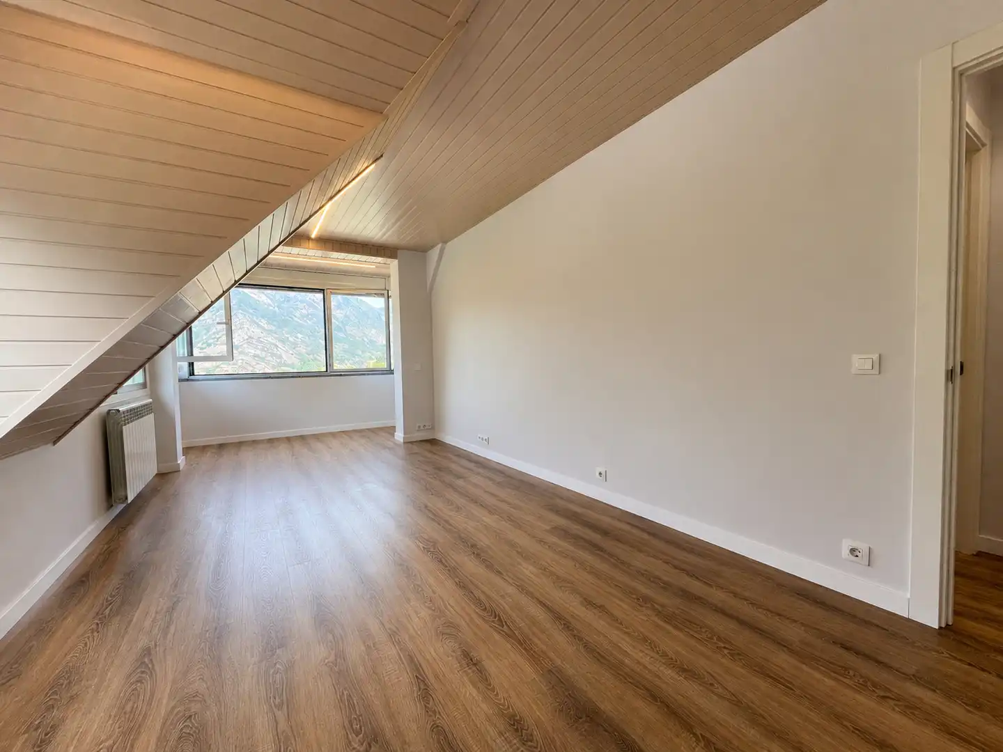 Bedroom of Flat for rent in Madrid  with Heating and Oven