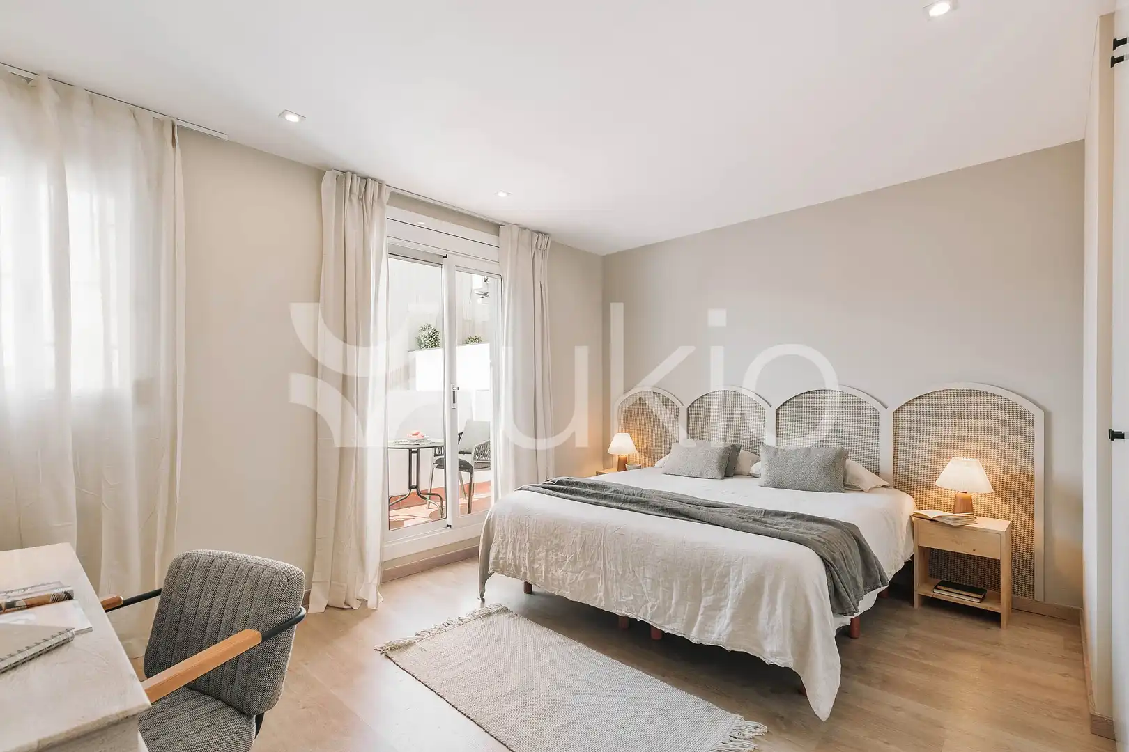 Apartamento con terraza en alquiler en Carrer del Comte Borrell, imagen 15