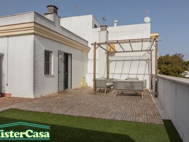 Ático en venta en Calle lealas 49 51