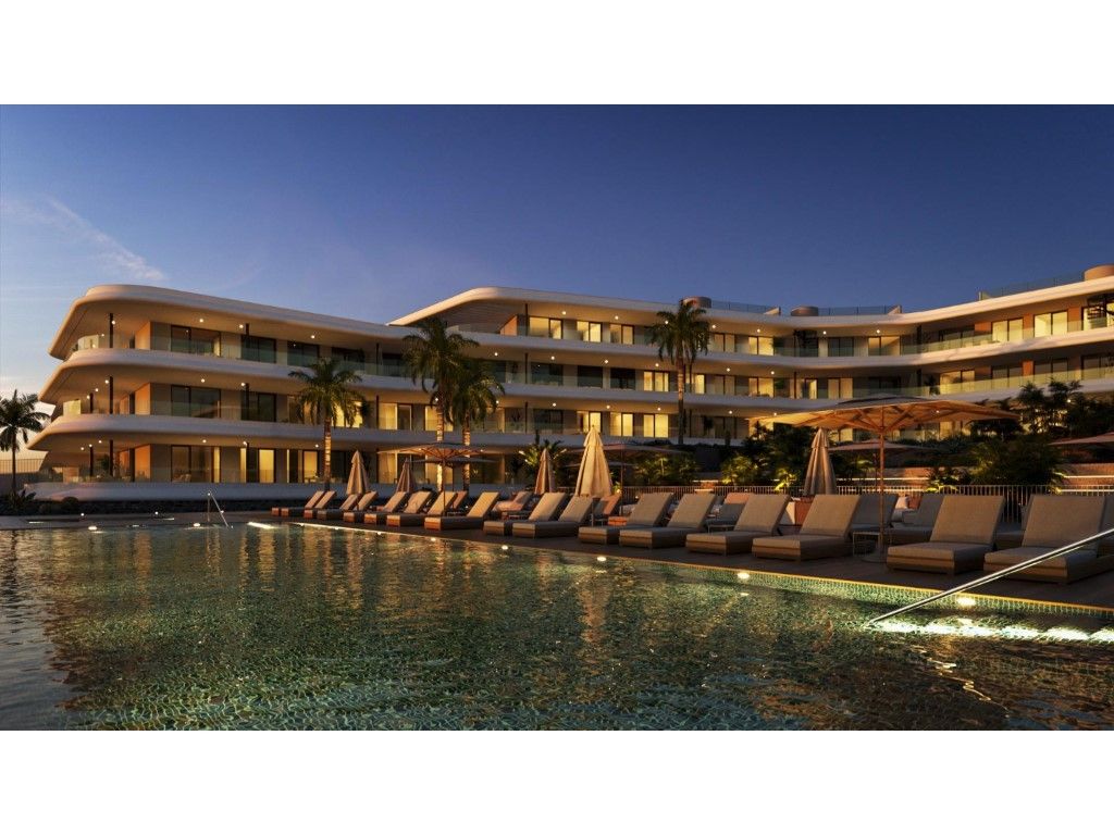 Vista exterior de Pis en venda en Adeje amb Calefacció, Jardí privat i Terrassa