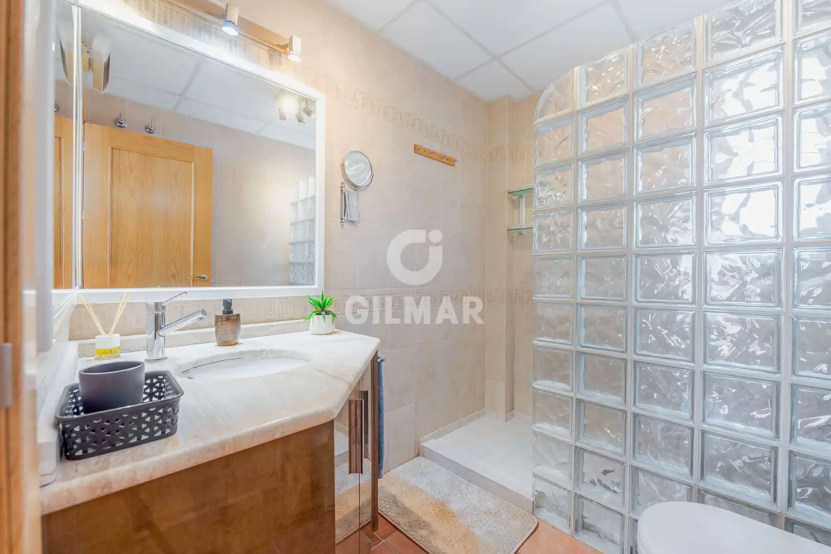 Bany de Casa o xalet en venda en Chiclana de la Frontera amb Calefacció, Jardí privat i Piscina