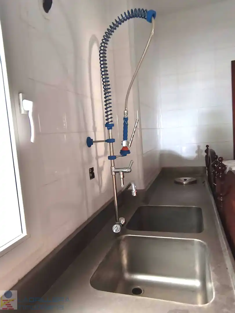 Cocina de Local en venta en San Fernando con Aire acondicionado
