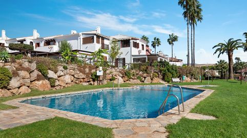 Foto 2 de Casa adosada en venda a N/a, -1, Bahía Dorada, Estepona