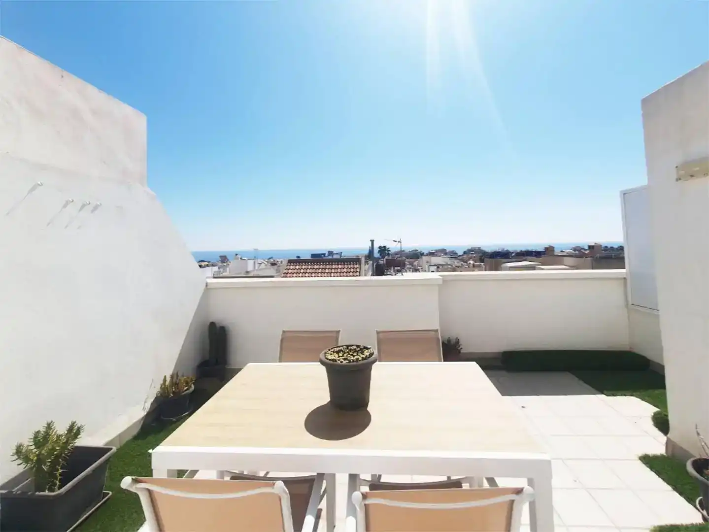 Terraza de Piso en venta en Roquetas de Mar con Amueblado