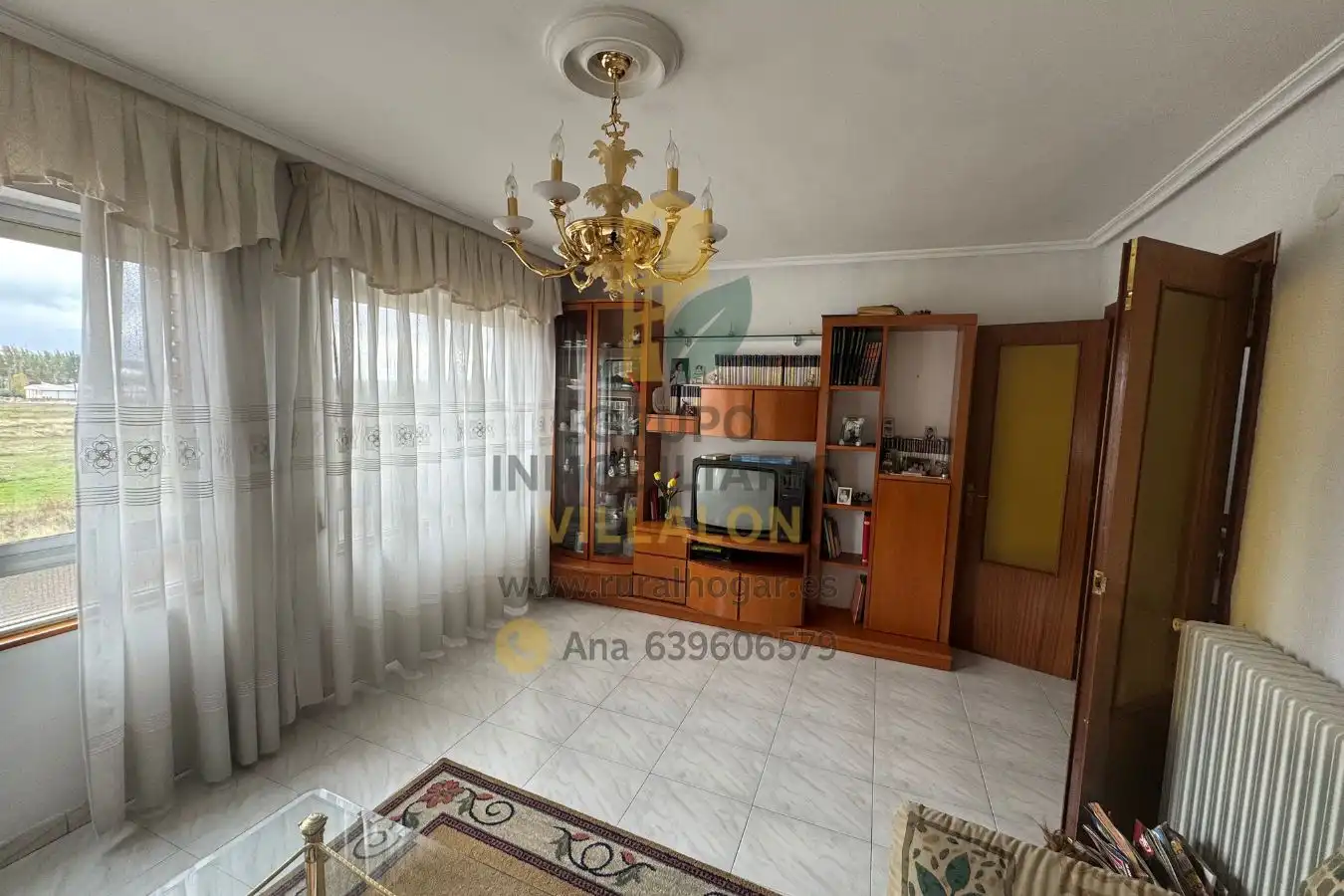 Living room of Flat for sale in León Capital   with Heating, Terrace and Furnished