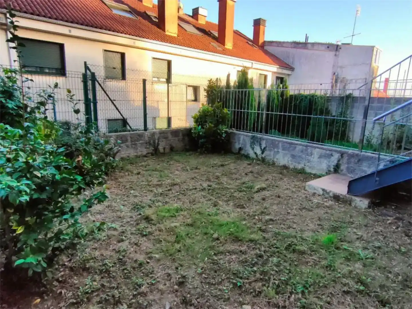 Garden of Flat for share in Santiago de Compostela   with Private garden, Parquet flooring and Storage room