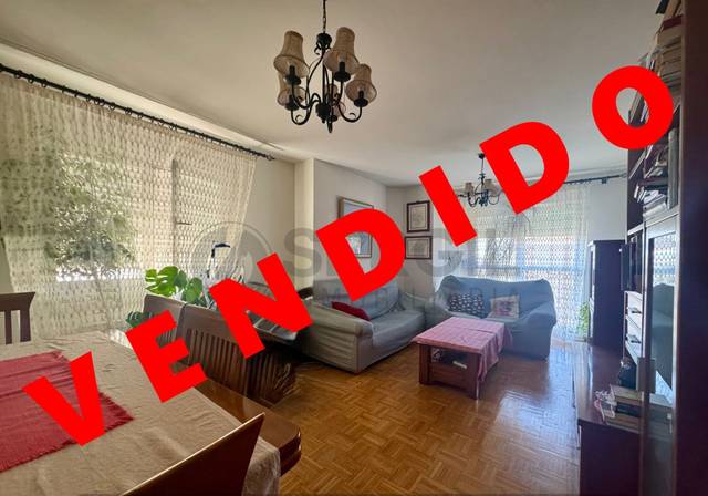 Piso en Venta en Escuela Vieja en Palazuelos de Eresma