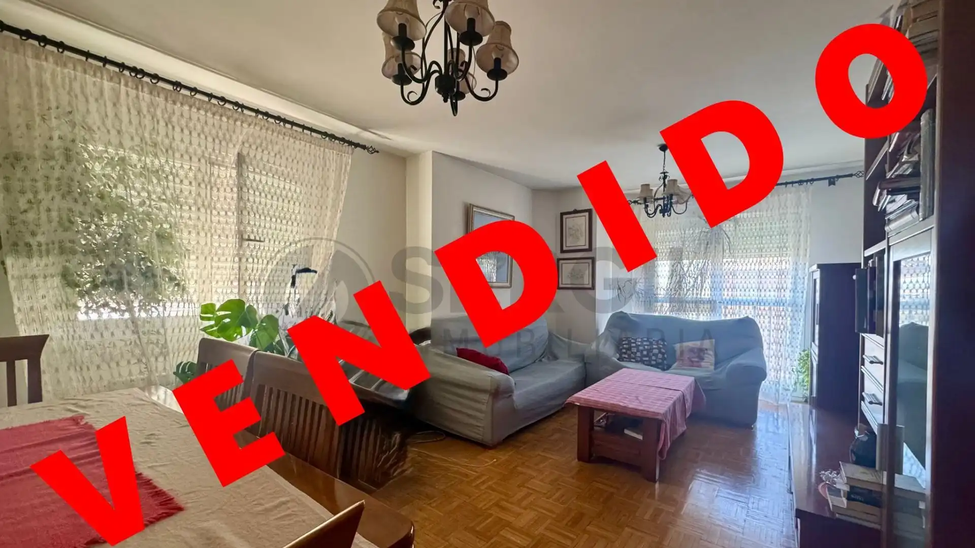 Living room of Flat for sale in Palazuelos de Eresma  with Heating, Storage room and Furnished