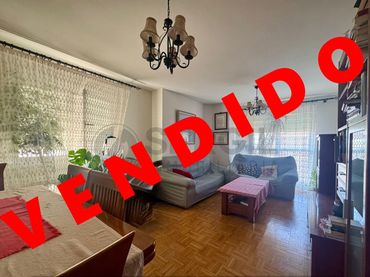 Wohnung mit Aufzug zum Verkauf in Escuela Vieja