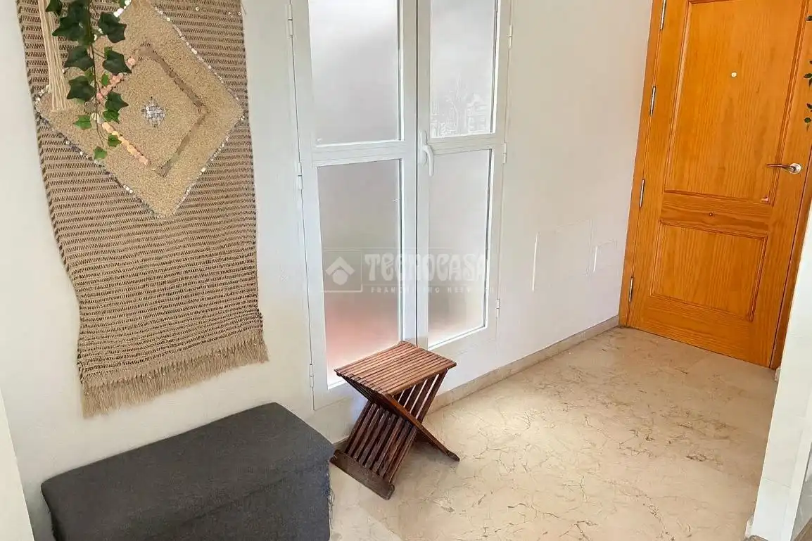 Wohnzimmer von Wohnung zum Verkauf in Rincón de la Victoria mit Klimaanlage, Abstellraum und Gemeinschaftspool